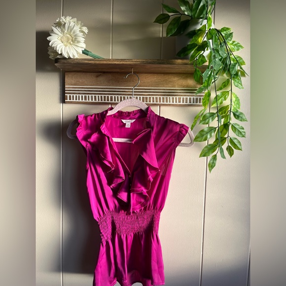 Candies Sleeveless Top - Picture 2 of 11